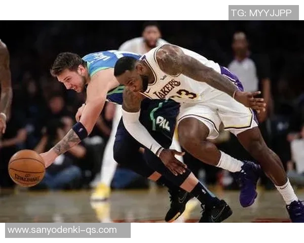 湖人对决热火第五场直播精彩瞬间回顾与分析